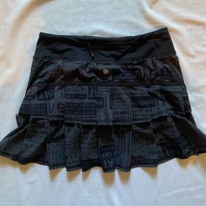black lulu skirt size 4